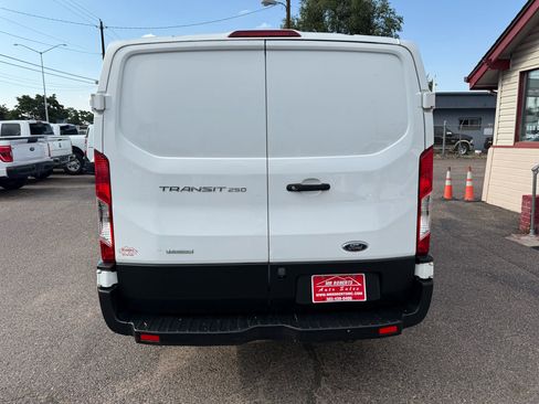 Used 2019 Ford Transit 250 130 Low Roof image 8