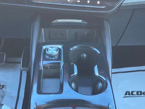 Used 2025 Buick Envision Sport Touring image 18