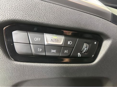 Used 2025 BMW M2 image 30