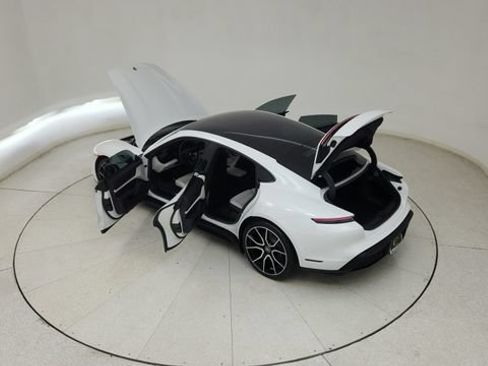 Used 2023 Porsche Taycan w/ Premium Package RWD image 33