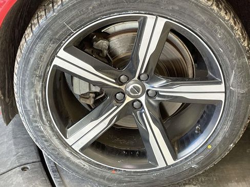 Used 2019 Volvo XC90 T6 R-Design w/ Advanced Package image 11