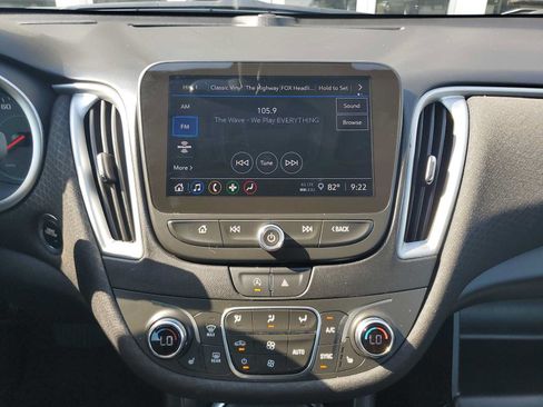 Used 2024 Chevrolet Malibu LT FWD image 17