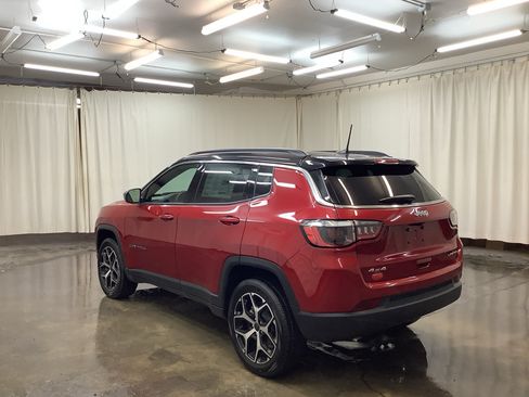 New 2026 Jeep Compass Limited w/ Sun, Sound & Navigation Group AWD/4WD image 8