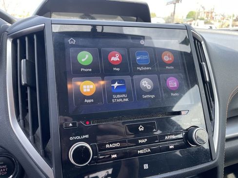 Used 2019 Subaru Crosstrek 2.0i Limited w/ Moonroof Package w/Navigation image 13