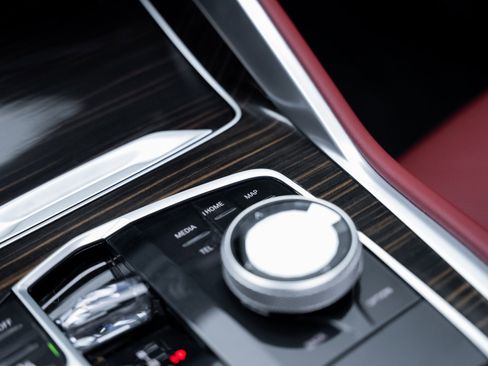 Used 2025 BMW X6 xDrive40i w/ Executive Package image 53