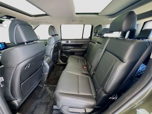 Used 2024 Hyundai Santa Fe Limited AWD/4WD image 23
