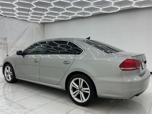 Used 2014 Volkswagen Passat 1.8T SE FWD image 11