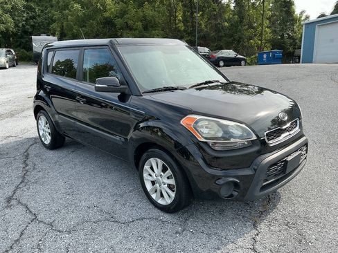 Used 2012 Kia Soul + w/ Audio Pkg FWD image 3