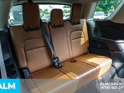 Used 2023 Nissan Pathfinder Platinum w/ Cargo Package FWD image 22