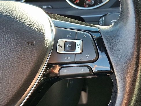 Used 2021 Volkswagen Tiguan SE R-Line image 27