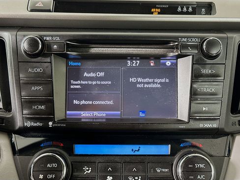 Used 2018 Toyota RAV4 XLE image 19