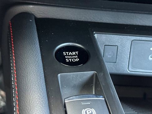 New 2025 Nissan Kicks SR image 19