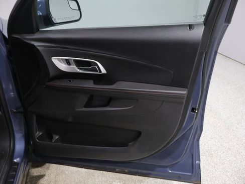 Used 2012 Chevrolet Equinox LT w/ Driver Convenience Package image 22