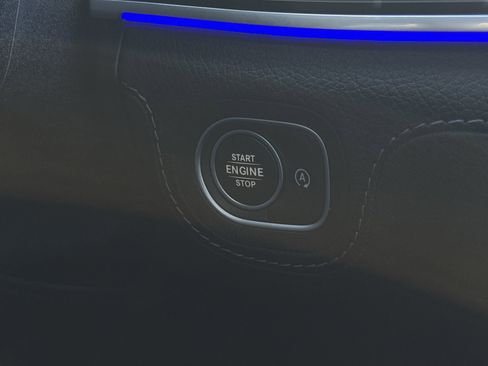 Used 2024 Mercedes-Benz GLE 350 4MATIC image 17