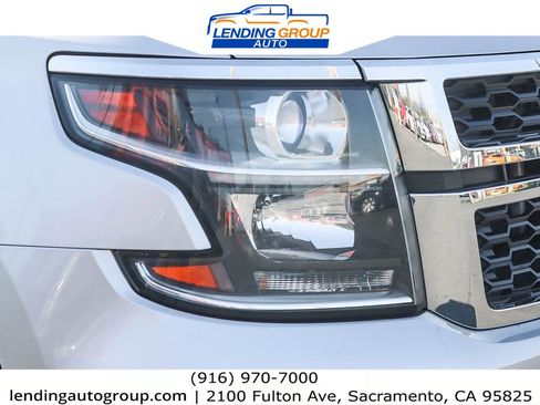 Used 2016 Chevrolet Suburban LT image 7