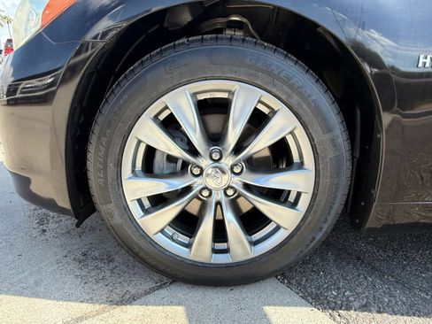 Used 2013 INFINITI M35 w/ Premium Pkg image 9