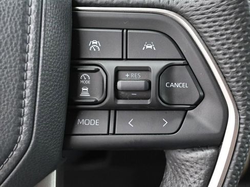 Certified 2025 Toyota Tacoma TRD Sport AWD/4WD image 18