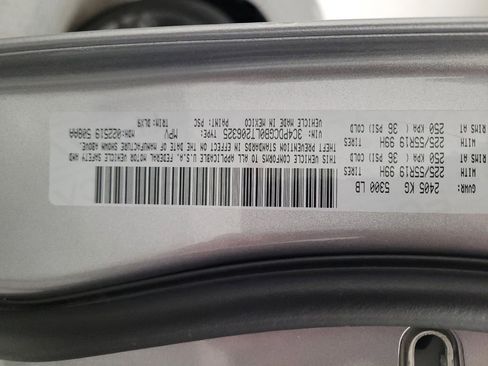 Used 2020 Dodge Journey Crossroad FWD image 33