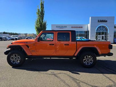 New 2025 Jeep Gladiator Mojave w/ Safety Group