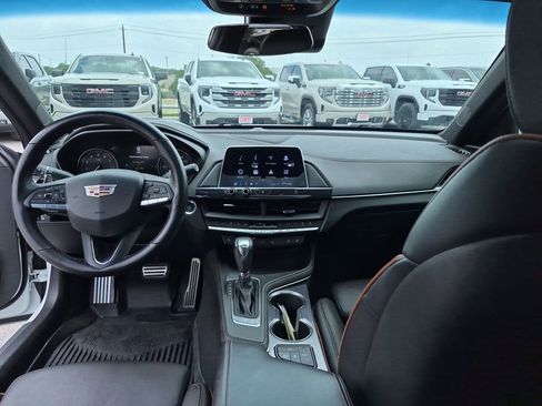 Used 2020 Cadillac CT4 Sport w/ Climate Package RWD image 29