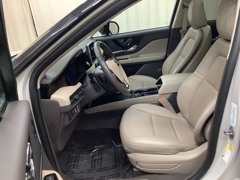 Used 2021 Lincoln Corsair Reserve w/ Equipment Group 201A AWD/4WD image 13
