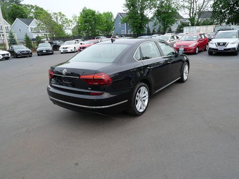 Used 2018 Volkswagen Passat 2.0T SE FWD image 6