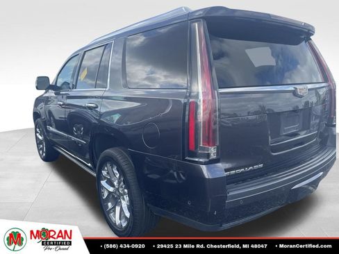Used 2017 Cadillac Escalade Premium Luxury AWD/4WD image 6