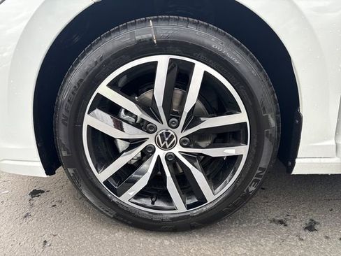 New 2026 Volkswagen Jetta SE FWD image 19