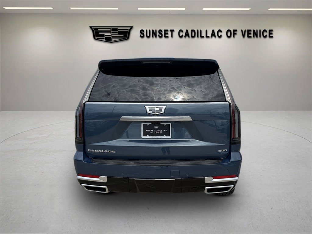 New 2026 Cadillac Escalade Luxury w/ LPO, Radiant Package AWD/4WD image 4