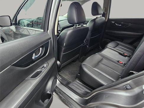 Used 2017 Nissan Rogue SL w/ SL Premium Package image 21