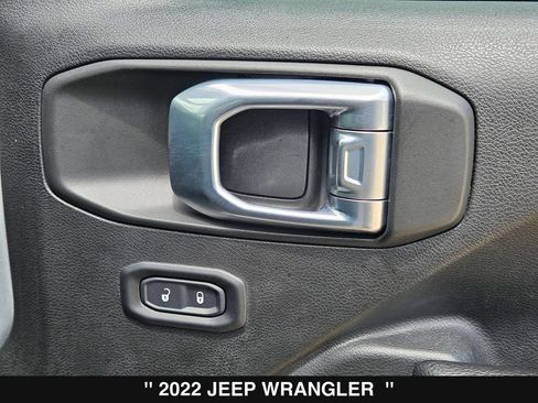 Used 2022 Jeep Wrangler Unlimited Sport AWD/4WD image 33