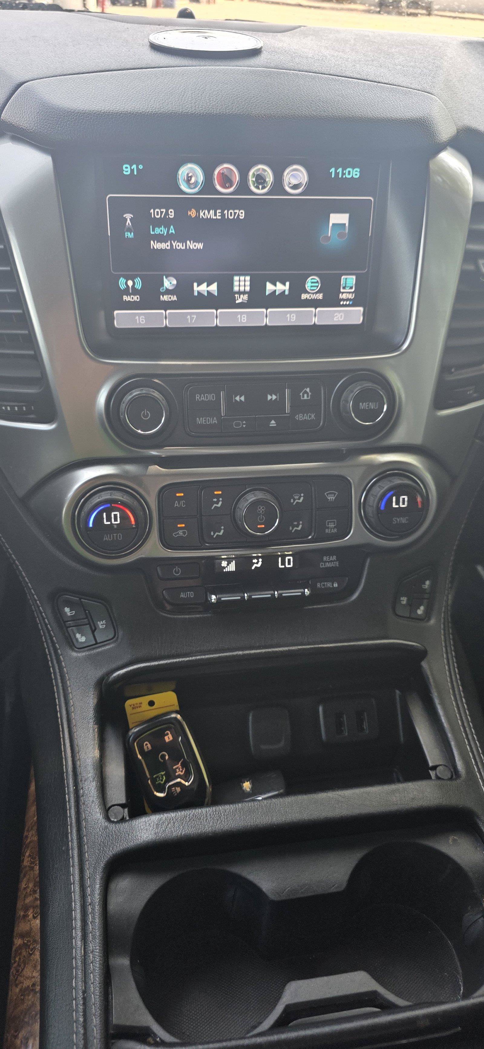Used 2016 Chevrolet Tahoe LTZ AWD/4WD image 24