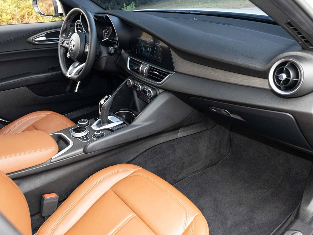 Used 2022 Alfa Romeo Giulia Ti w/ Active Assist Plus Package RWD image 54