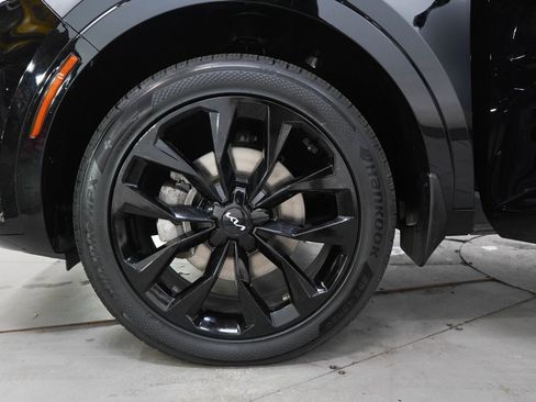 Used 2023 Kia Sorento SX AWD/4WD image 32