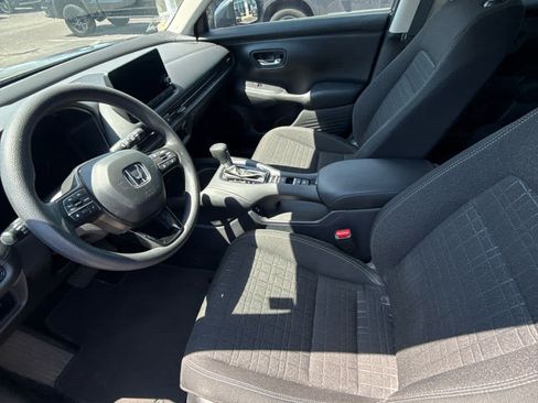 Used 2024 Honda HR-V LX image 9