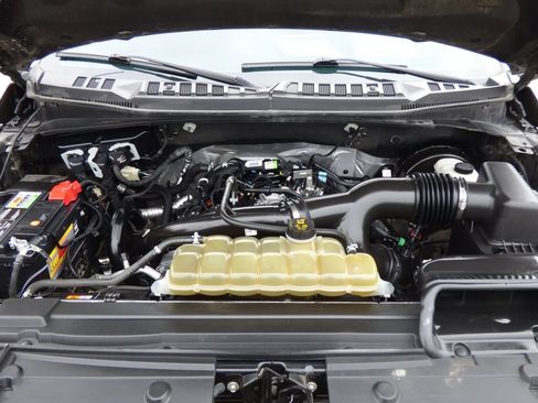Used 2020 Ford F150 XLT w/ Equipment Group 302A Luxury RWD image 11