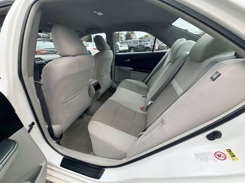 Used 2012 Toyota Camry LE FWD image 5