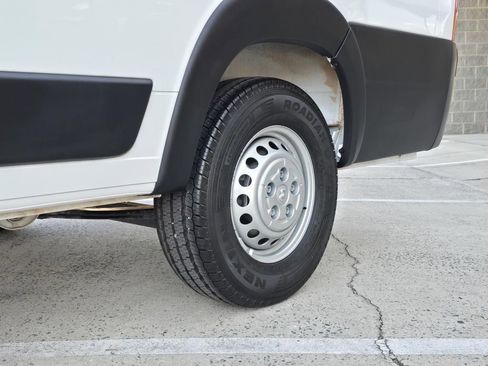 Used 2025 RAM ProMaster 3500 w/ Convenience Group image 11