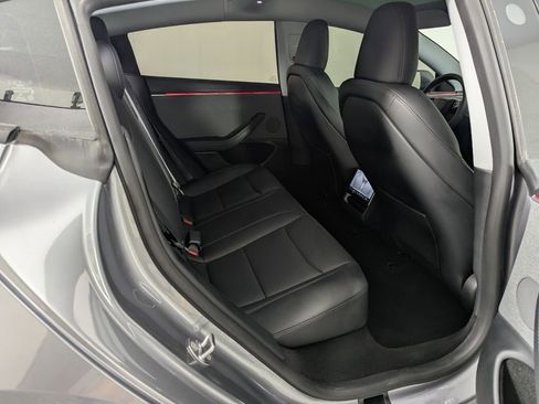 Used 2025 Tesla Model 3 Long Range image 28
