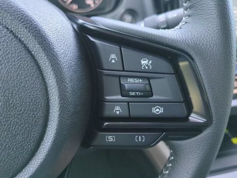 Used 2025 Subaru Forester Premium AWD/4WD image 29