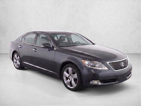 Used 2011 Lexus LS 460 w/ Comfort Pkg RWD image 3