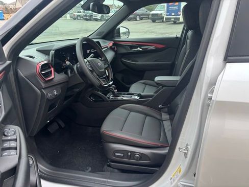 New 2026 Chevrolet TrailBlazer RS w/ Convenience Package FWD image 2