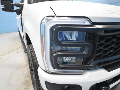 Used 2024 Ford F350 Lariat w/ Lariat Ultimate Package AWD/4WD image 44