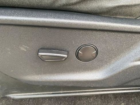 Certified 2022 Ford F150 XLT w/ Equipment Group 301A Mid image 15