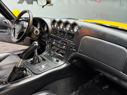 Used 2001 Dodge Viper RT/10 RWD image 35