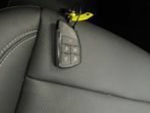 Used 2026 Chevrolet Traverse LT FWD image 25