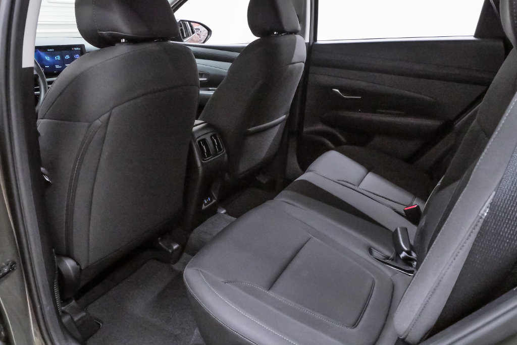Certified 2025 Hyundai Tucson SEL FWD image 10