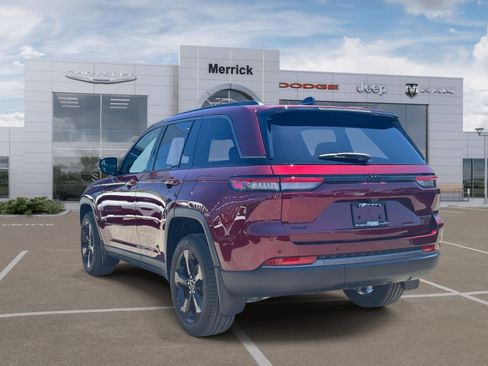 Used 2026 Jeep Grand Cherokee Limited w/ Limited Altitude Package AWD/4WD image 8