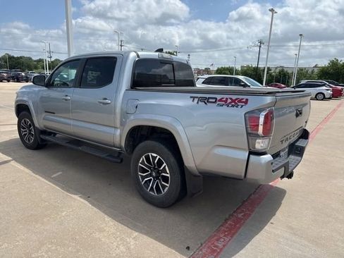 Used 2023 Toyota Tacoma TRD Sport w/ Advanced Technology Package AWD/4WD image 6