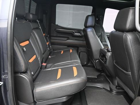 Used 2022 GMC Sierra 1500 AT4 w/ AT4 Premium Package image 10